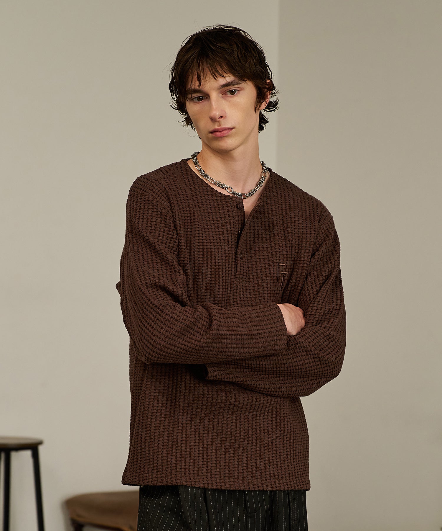 Thermal Texture Henley Top（Brown）