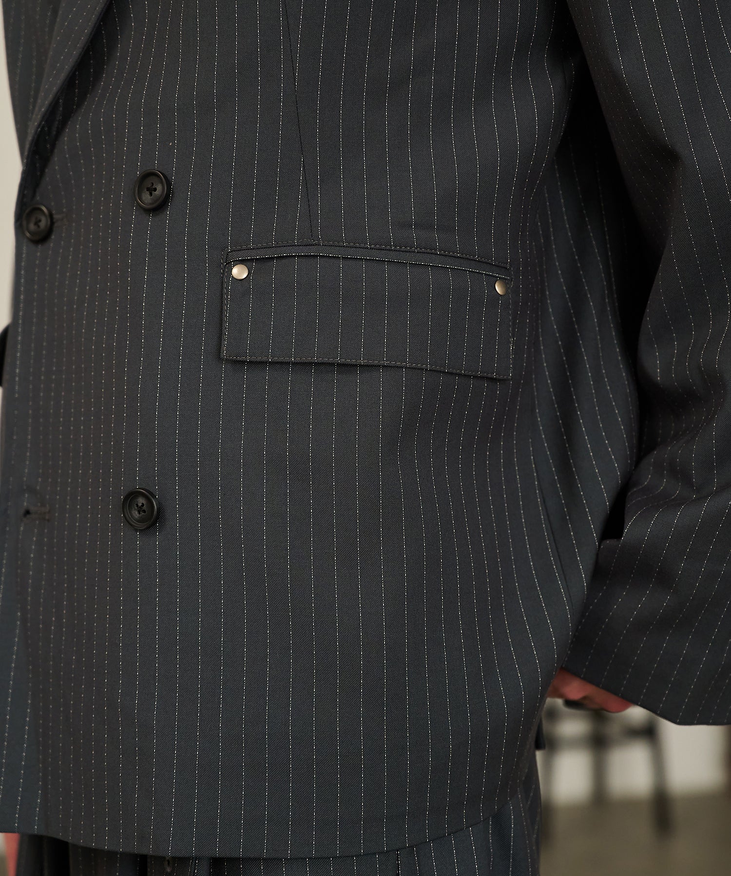 Striped Double-Breasted Jacket （Gray）