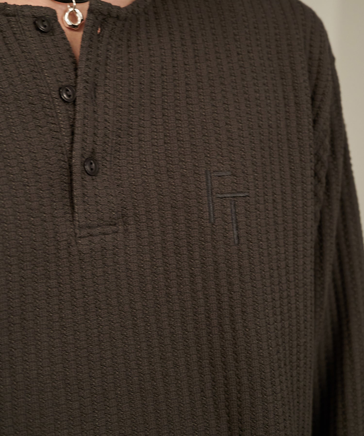 Thermal Texture Henley Top（Gray）