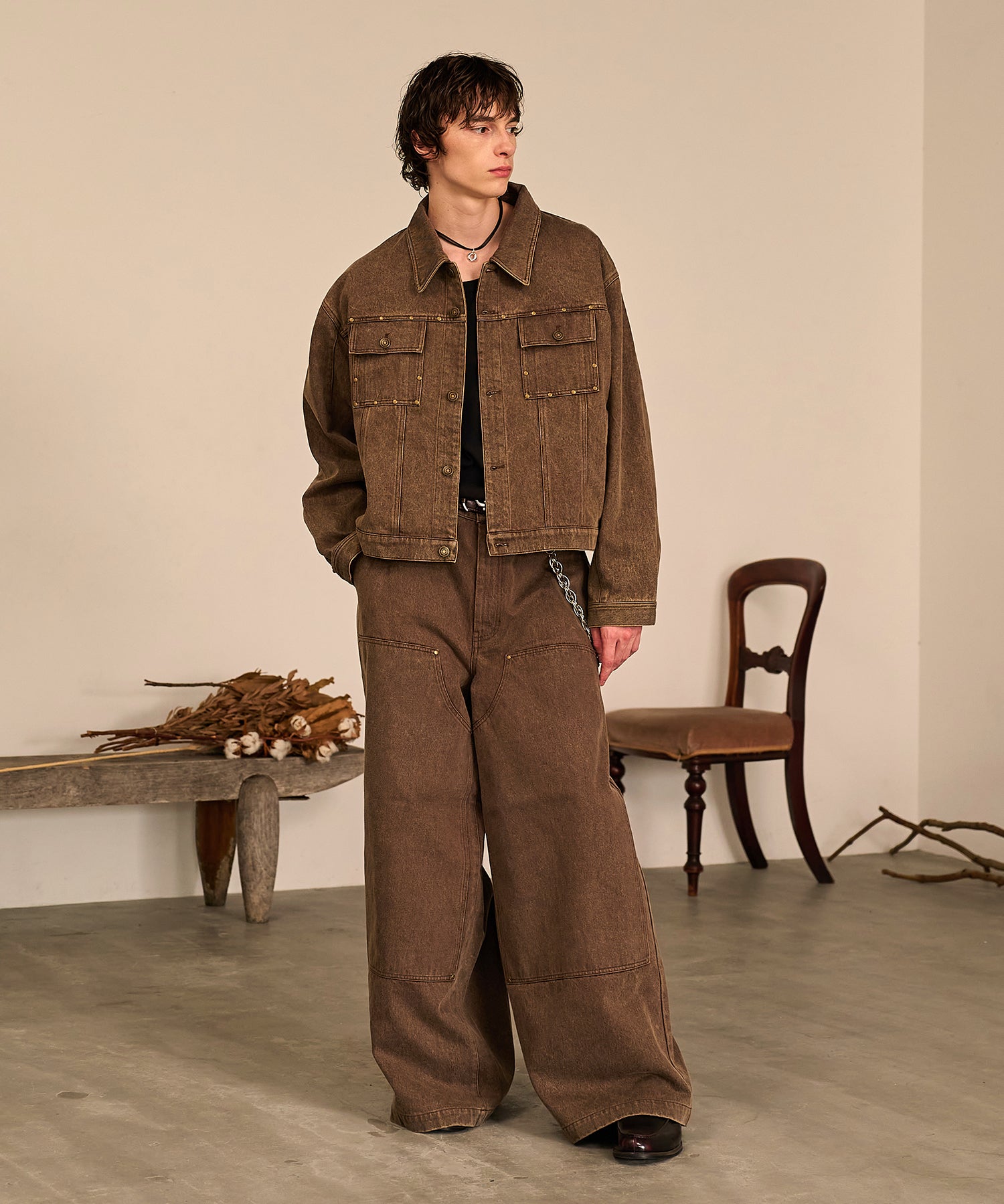 Studded Double Knee Baggy Pants（Brown)