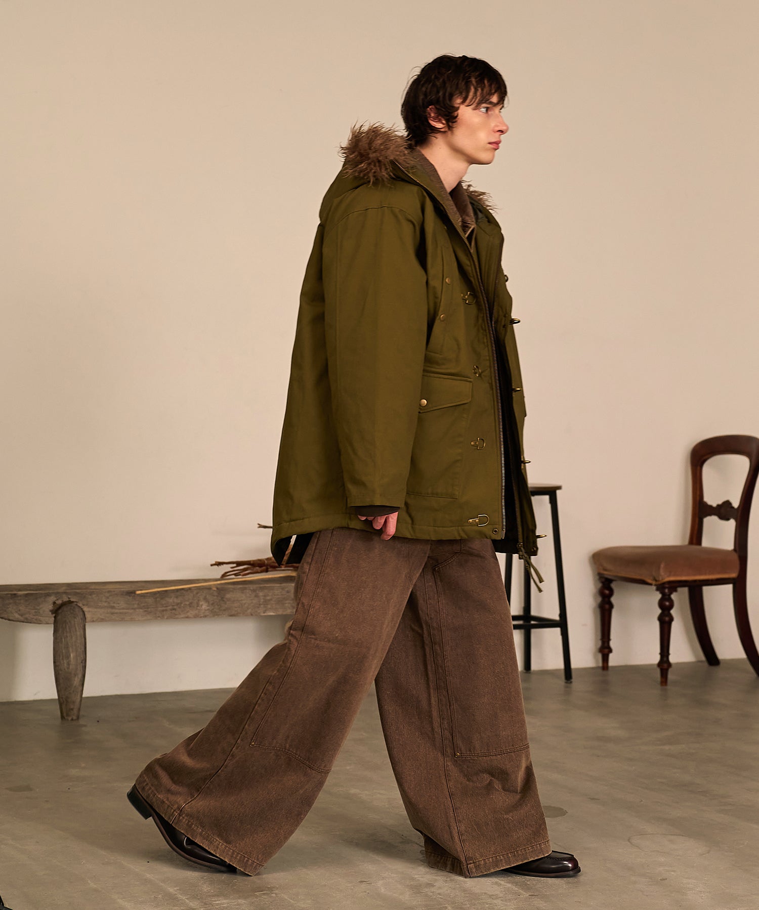 Studded Double Knee Baggy Pants（Brown)