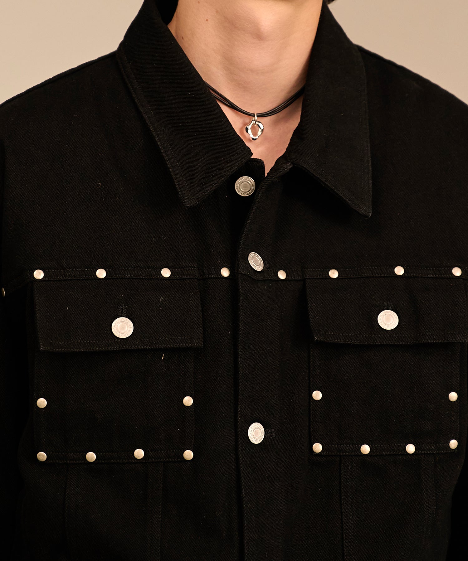 Studded Washed Denim Jacket （Black)