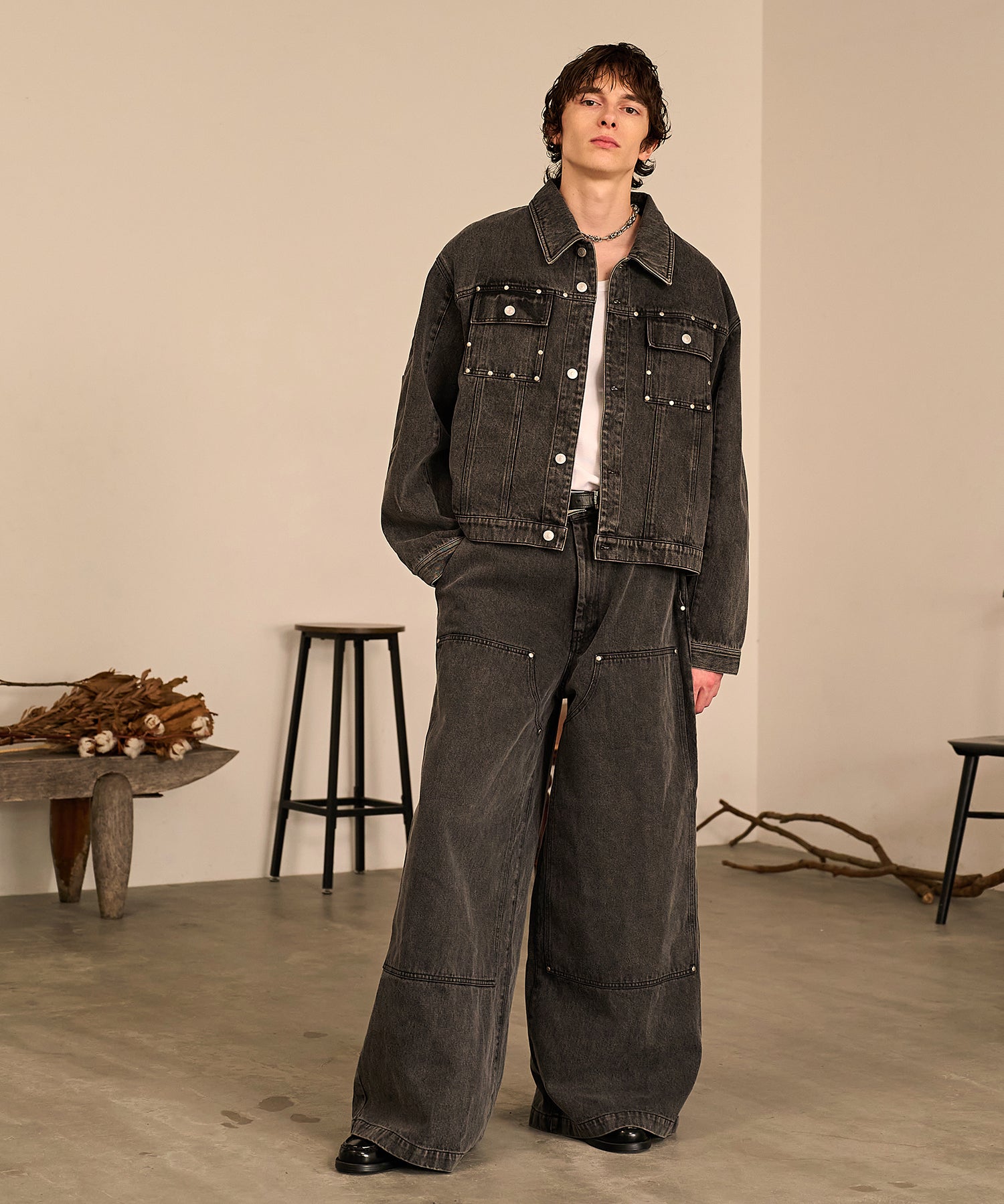 Studded Double Knee Baggy Pants（Gray)