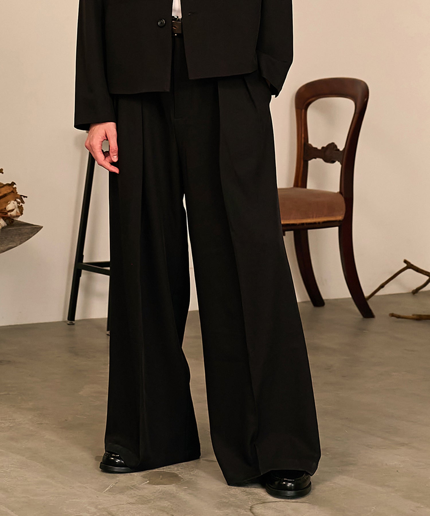 Riveted Baggy Slacks （Black）