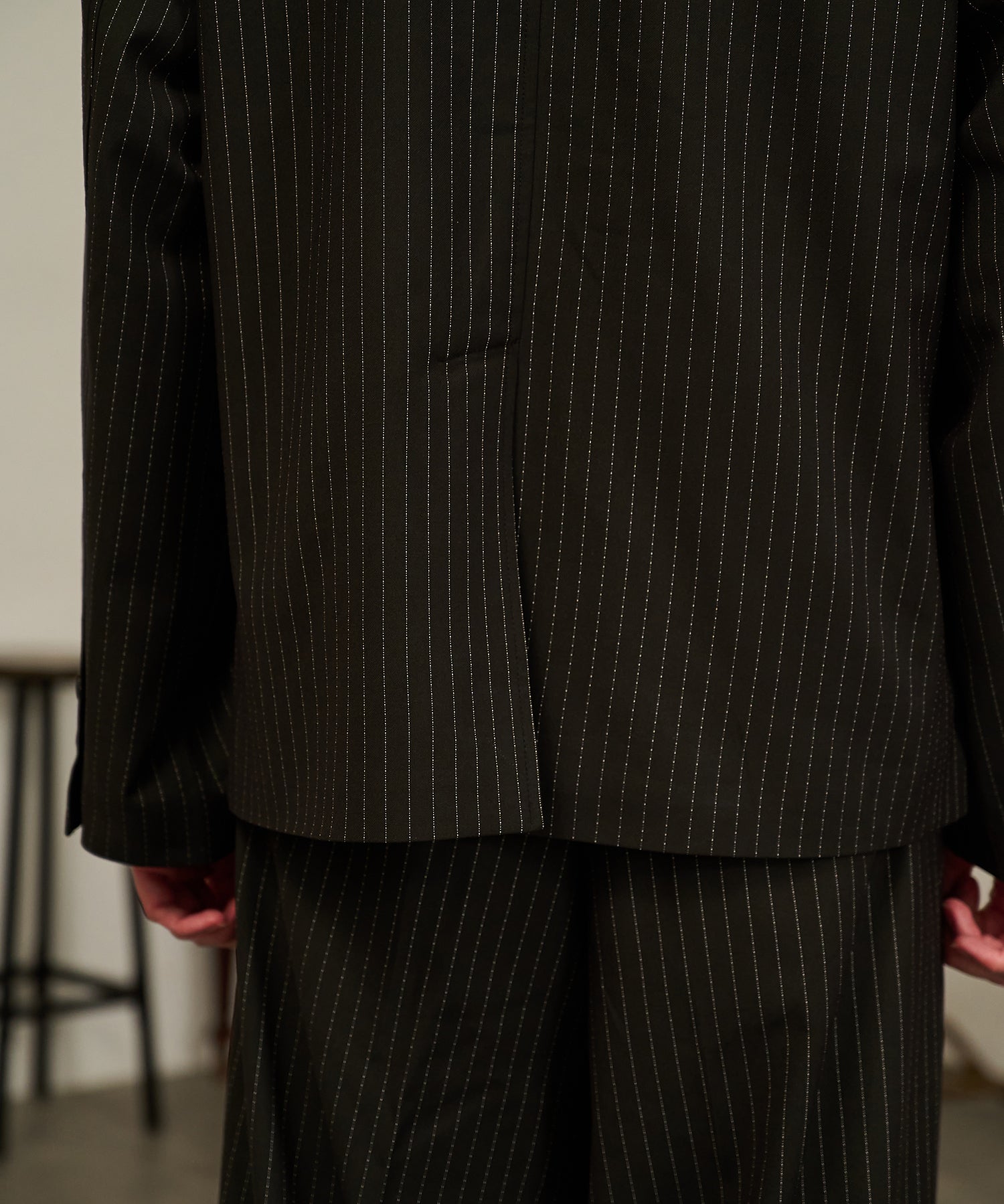 Striped Double-Breasted Jacket （Black）