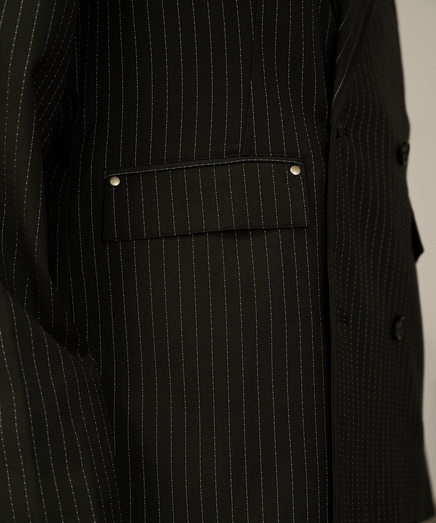 Striped Double-Breasted Jacket （Black）