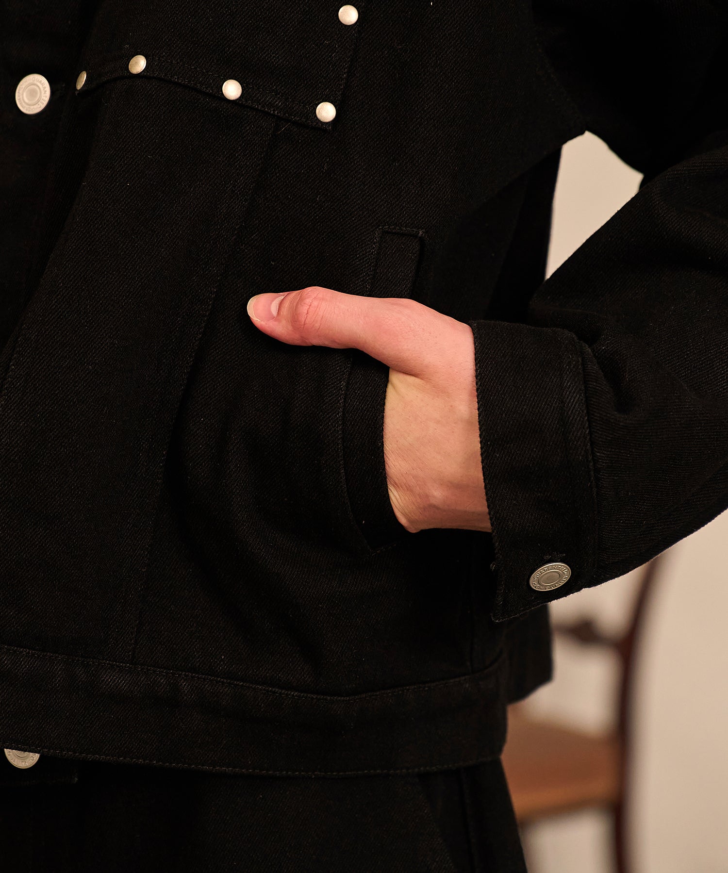 Studded Washed Denim Jacket （Black)