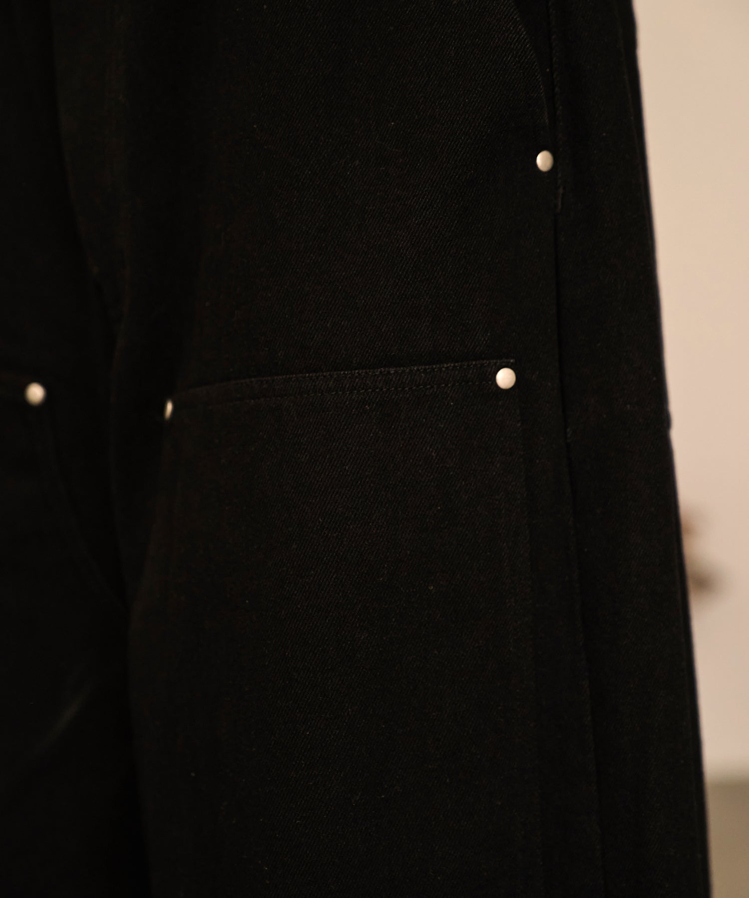 Studded Double Knee Baggy Pants（Black）