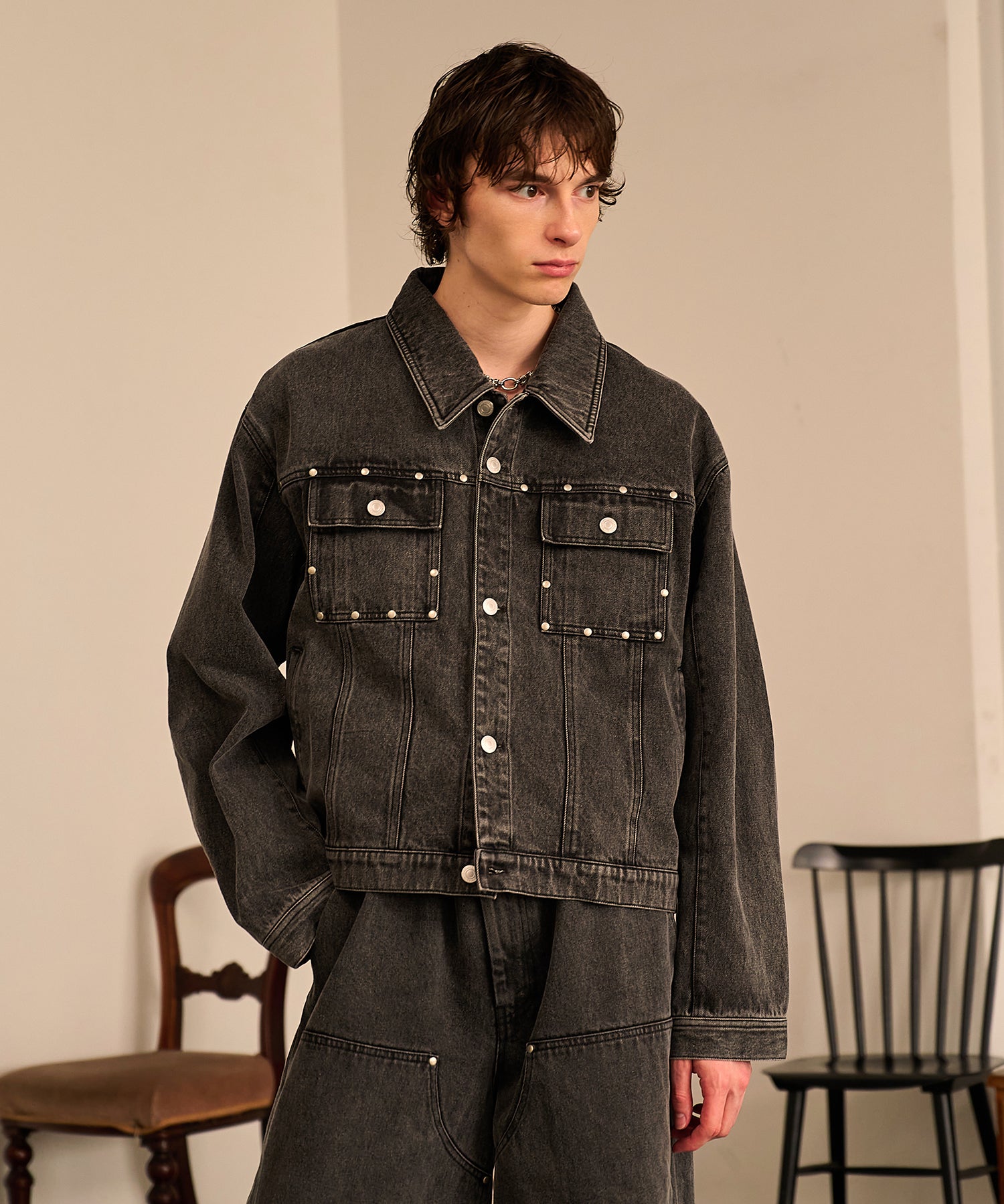 Studded Washed Denim Jacket （Gray)