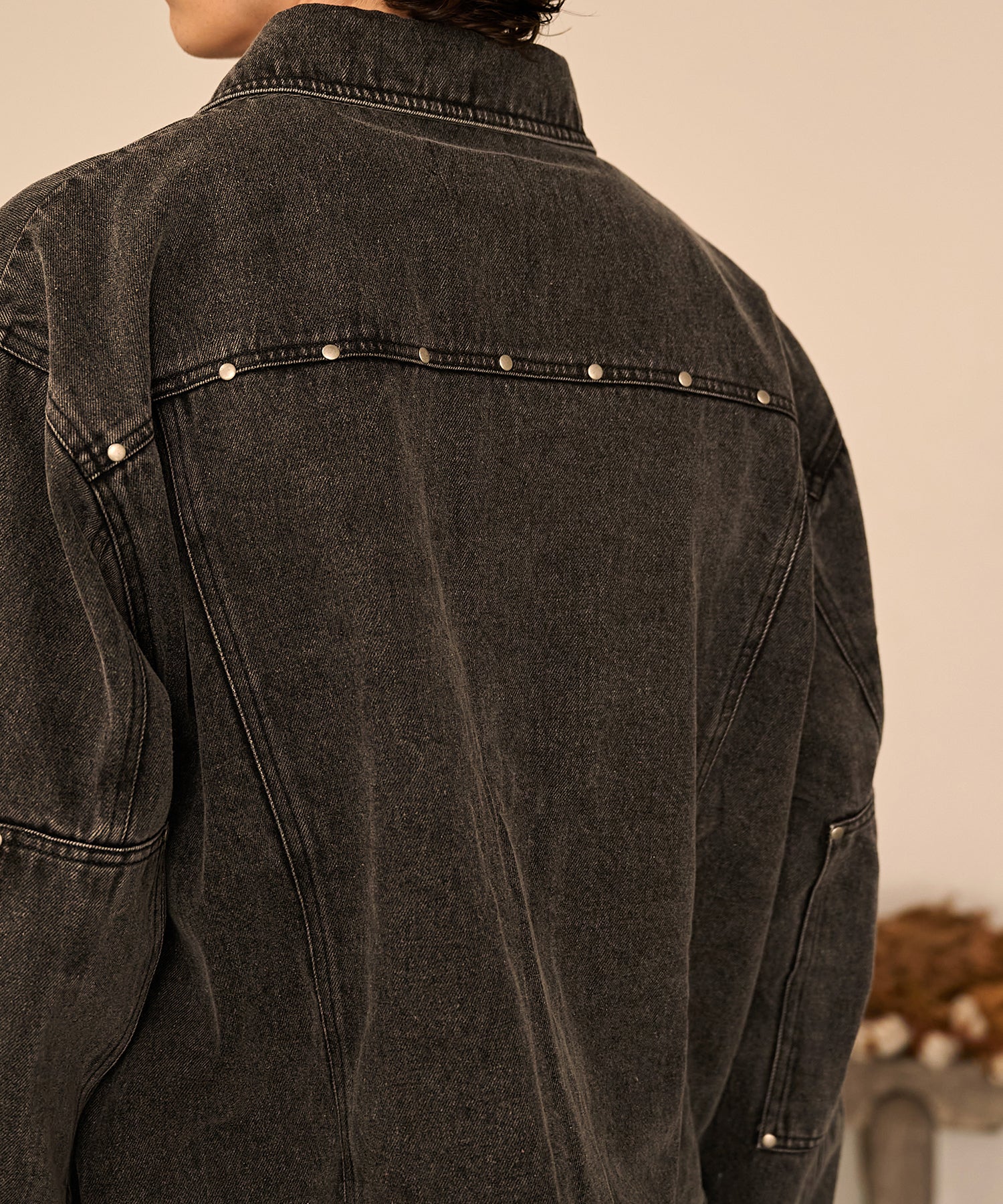 Studded Washed Denim Jacket （Gray)