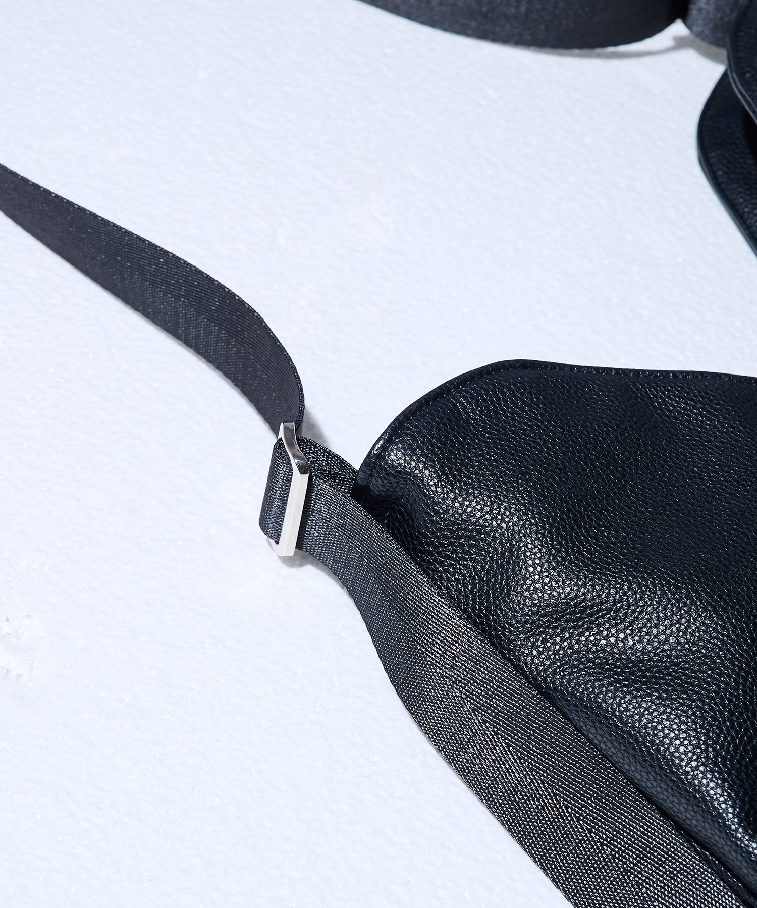 2-way Leather Shoulder Bag（Black）